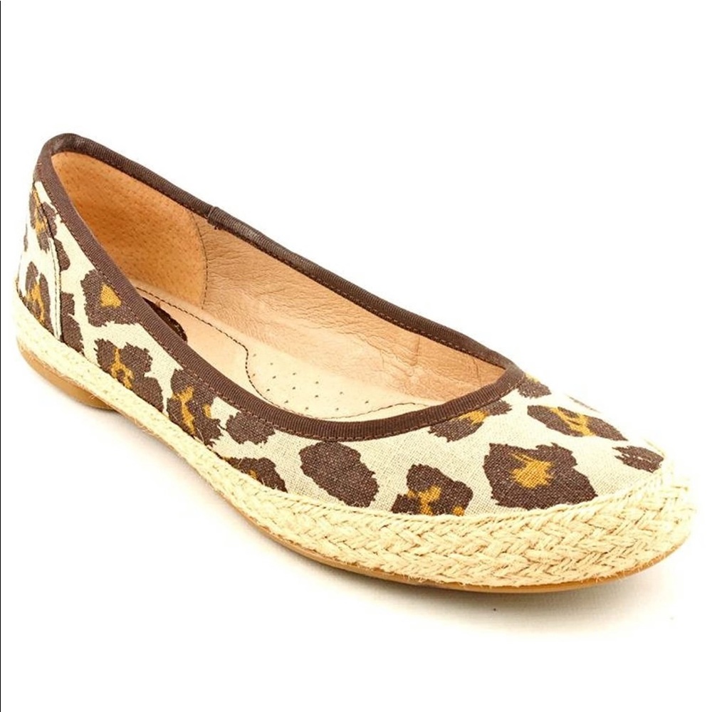 New Sofft Comfort Animal Print Flats 11